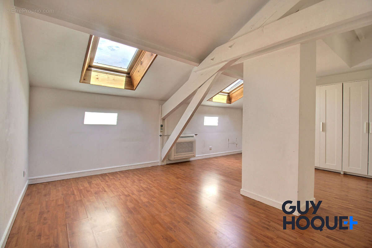 Appartement à LYON-9E