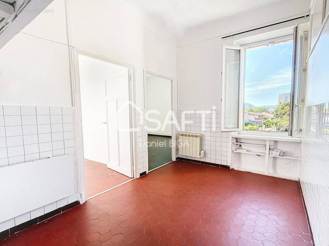 Photo 1 - Appartement à MARSEILLE-10E