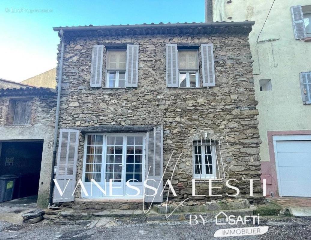 Photo 1 - Maison à LA GARDE-FREINET