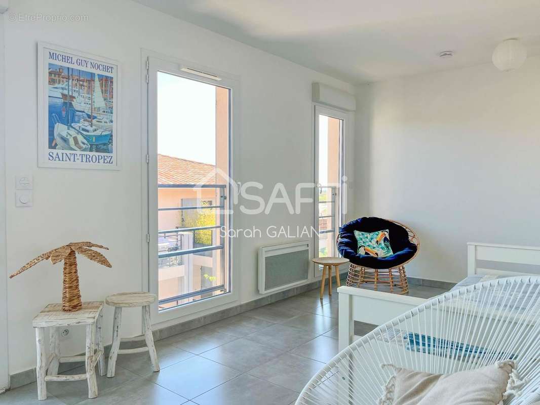 Photo 4 - Appartement à ROQUEBRUNE-SUR-ARGENS