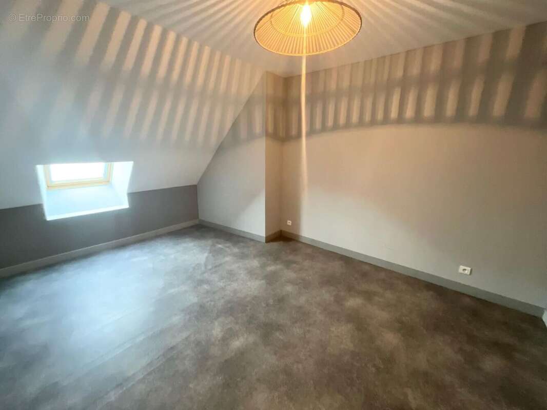 Photo 5 - Appartement à MEHUN-SUR-YEVRE