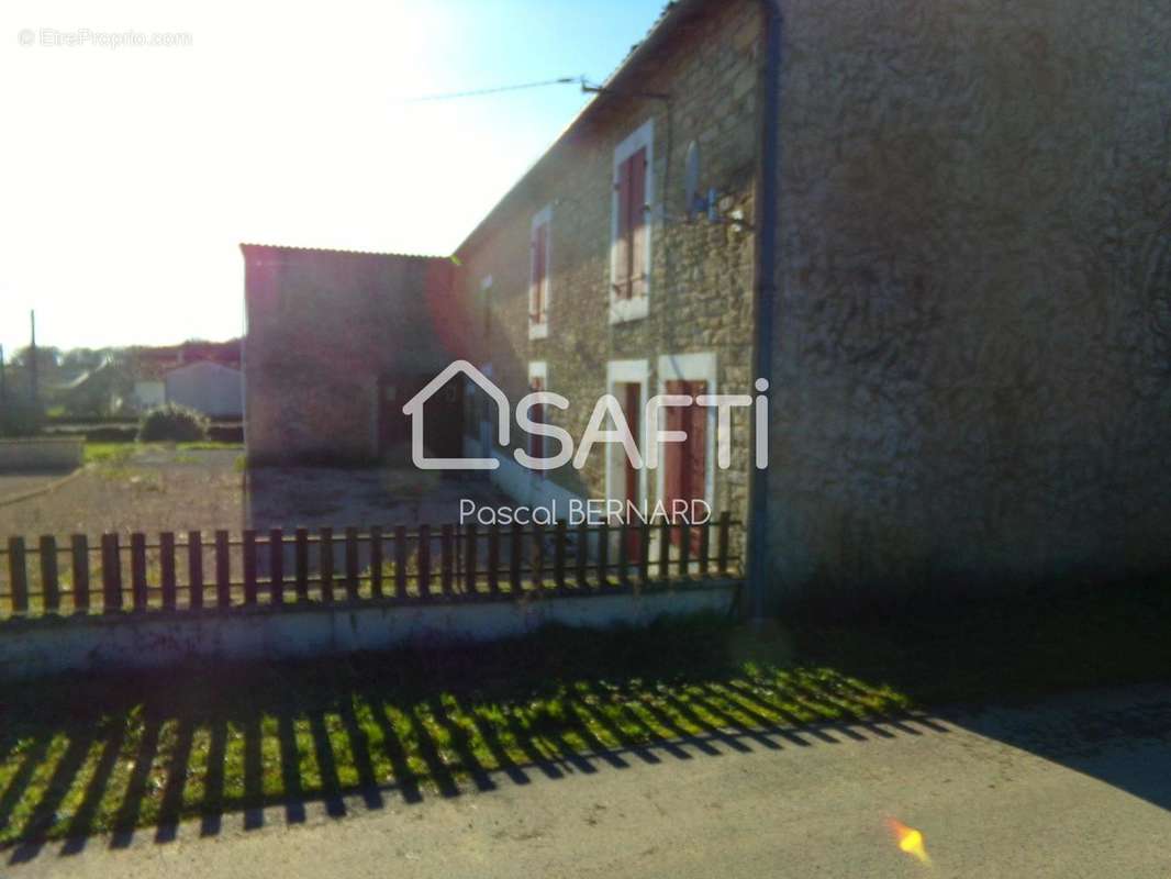 Photo 2 - Maison à SAINT-MAIXENT-L&#039;ECOLE