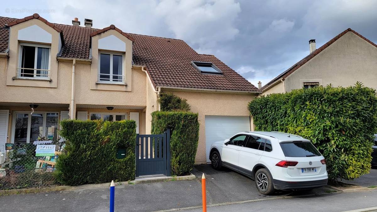 Maison à GOURNAY-SUR-MARNE