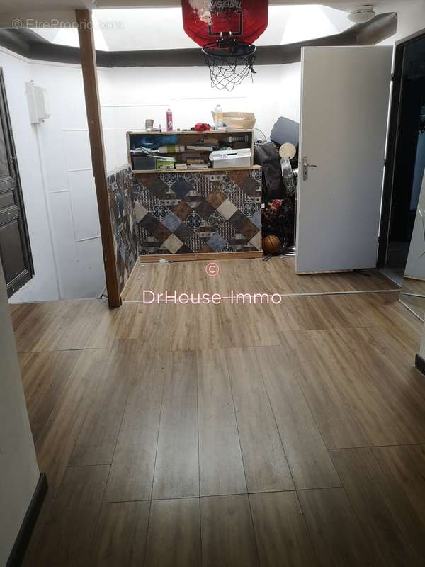 Appartement à MARSEILLE-5E