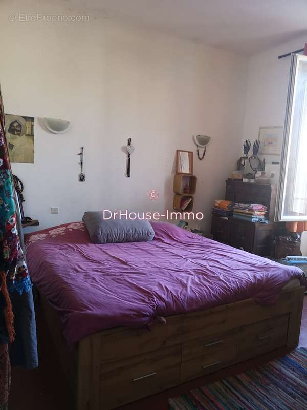 Appartement à MARSEILLE-5E