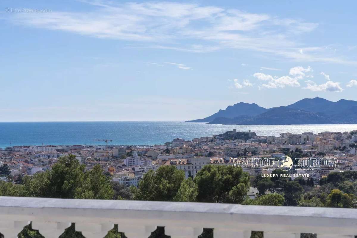 Maison à CANNES