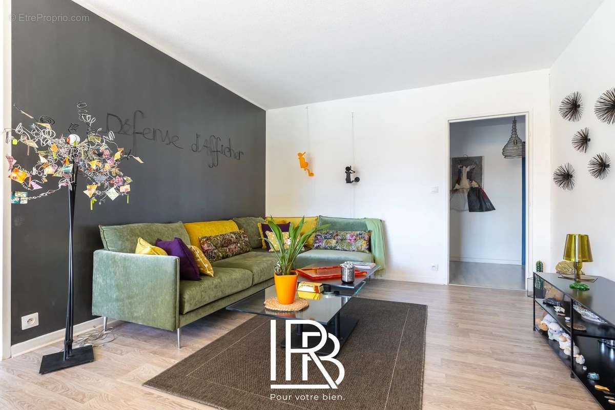 Appartement à MARSEILLE-8E