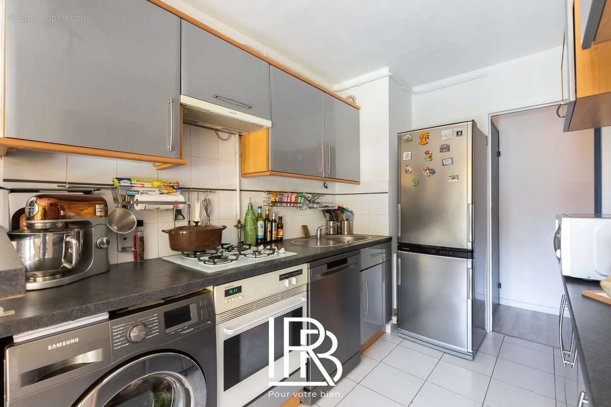 Appartement à MARSEILLE-8E