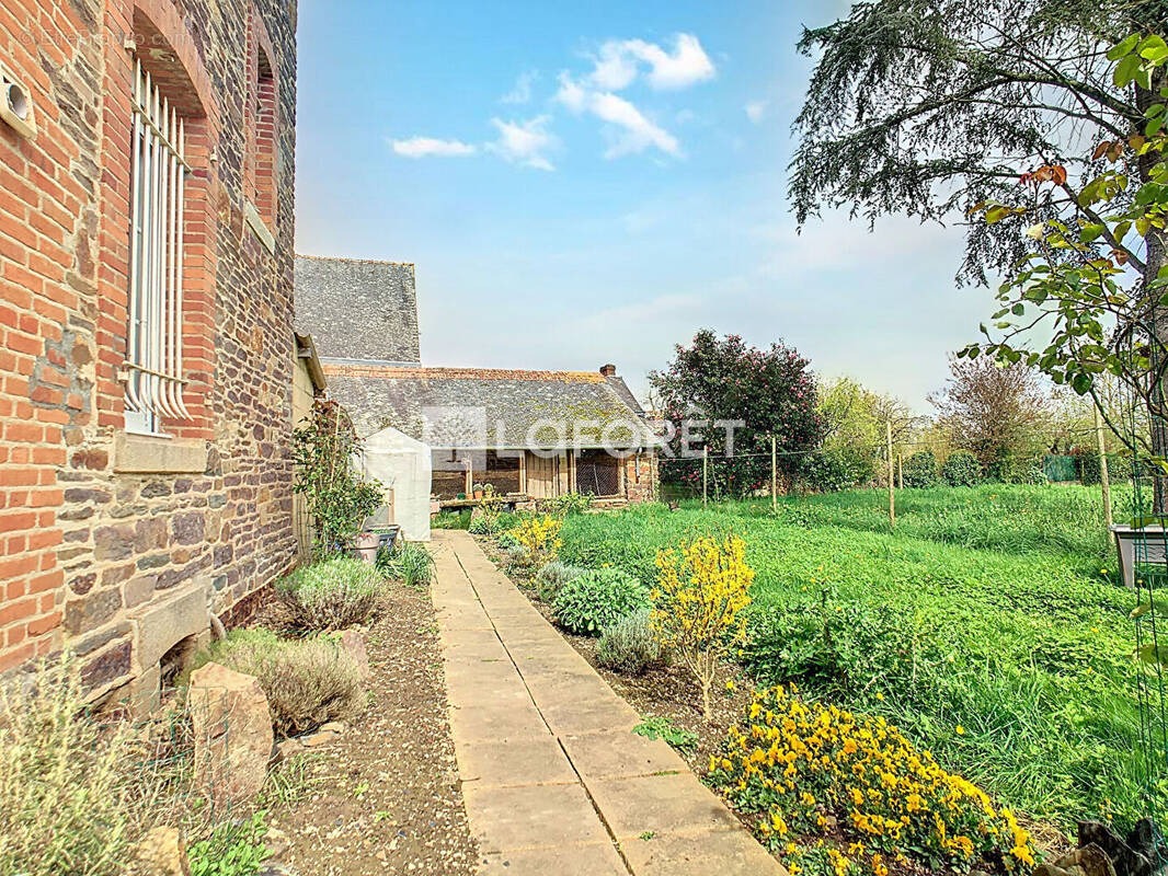 Maison à GUIGNEN