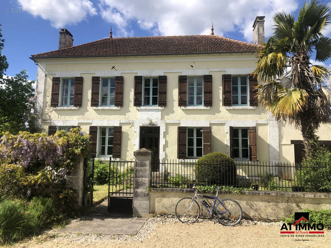 Maison à CHENAUD