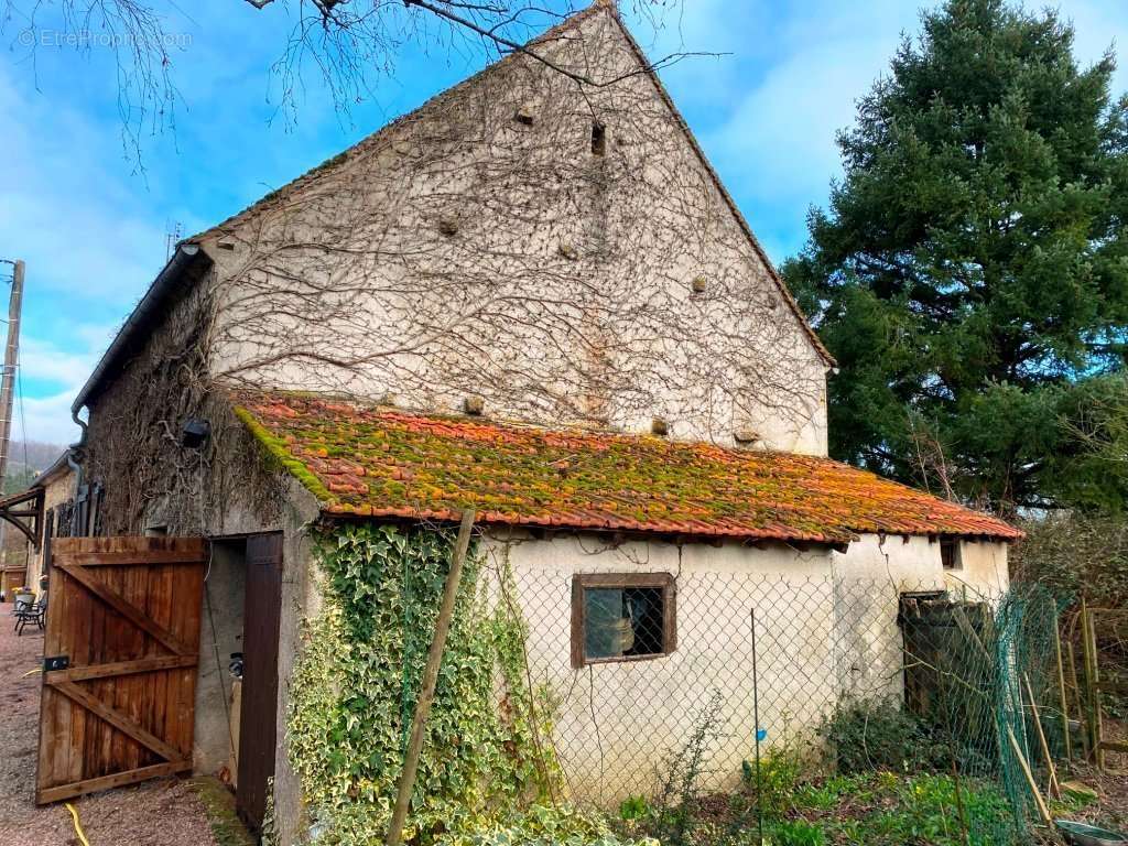 Maison à PREMERY