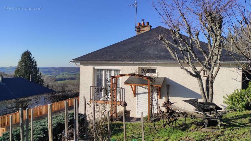 Maison à CHATEAU-CHINON(VILLE)