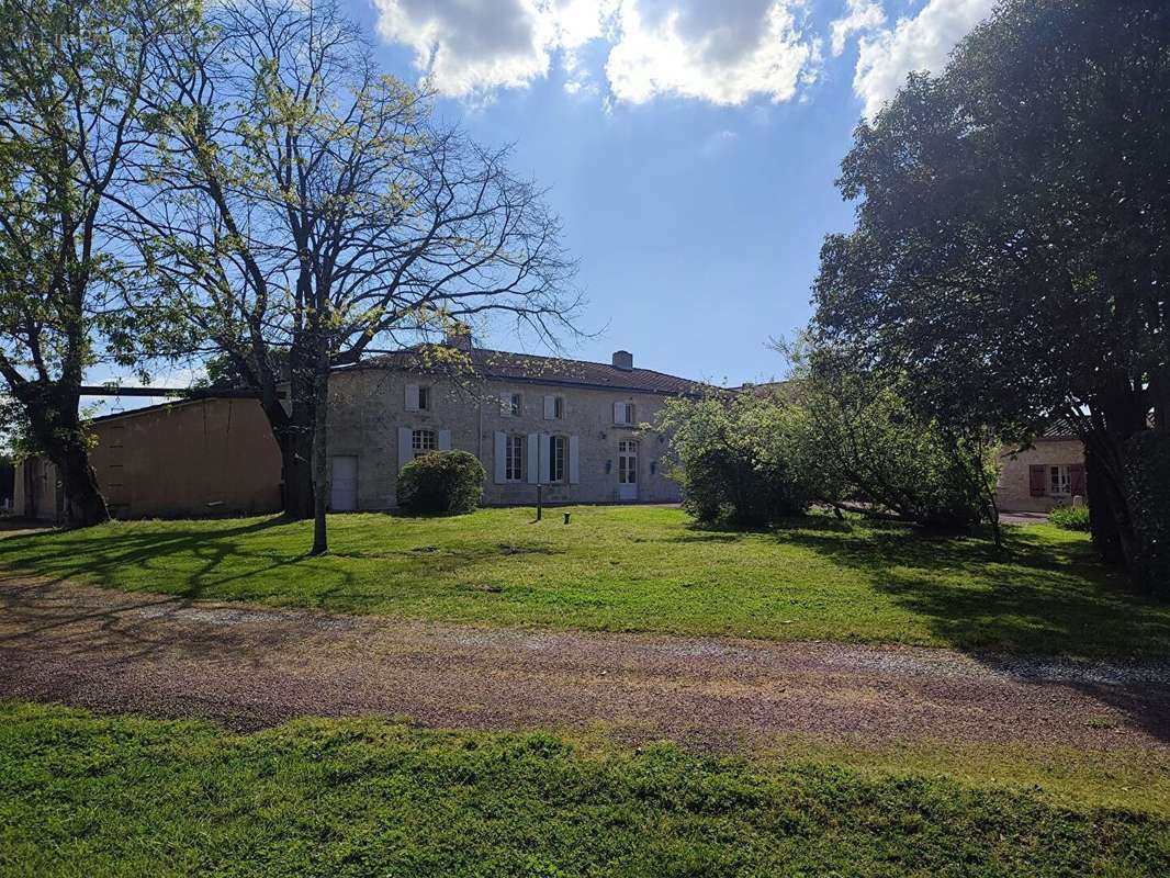 Maison à BLAYE