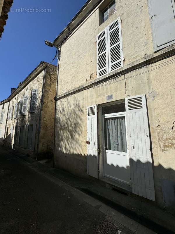 Appartement à SAINT-JEAN-D&#039;ANGELY