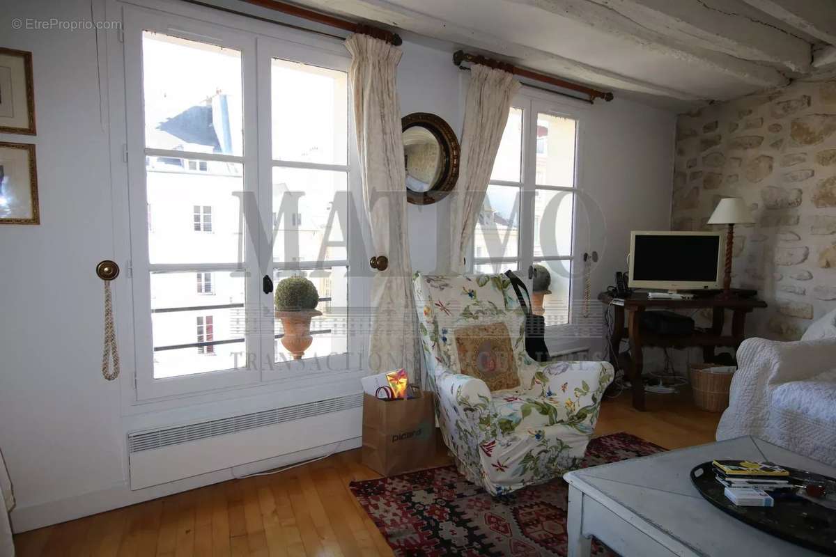 Appartement à PARIS-4E