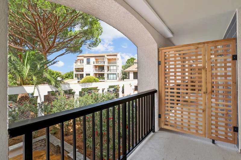 Appartement à SIX-FOURS-LES-PLAGES