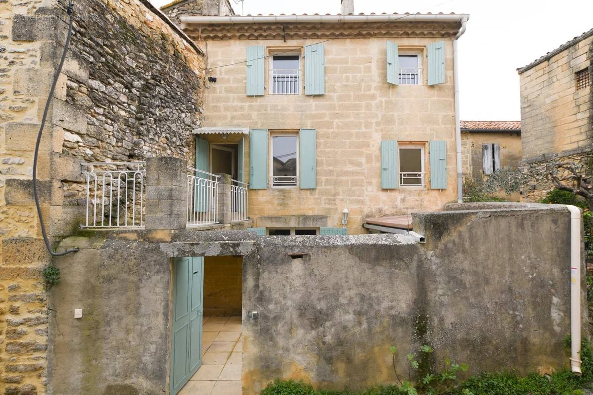 Maison à UZES