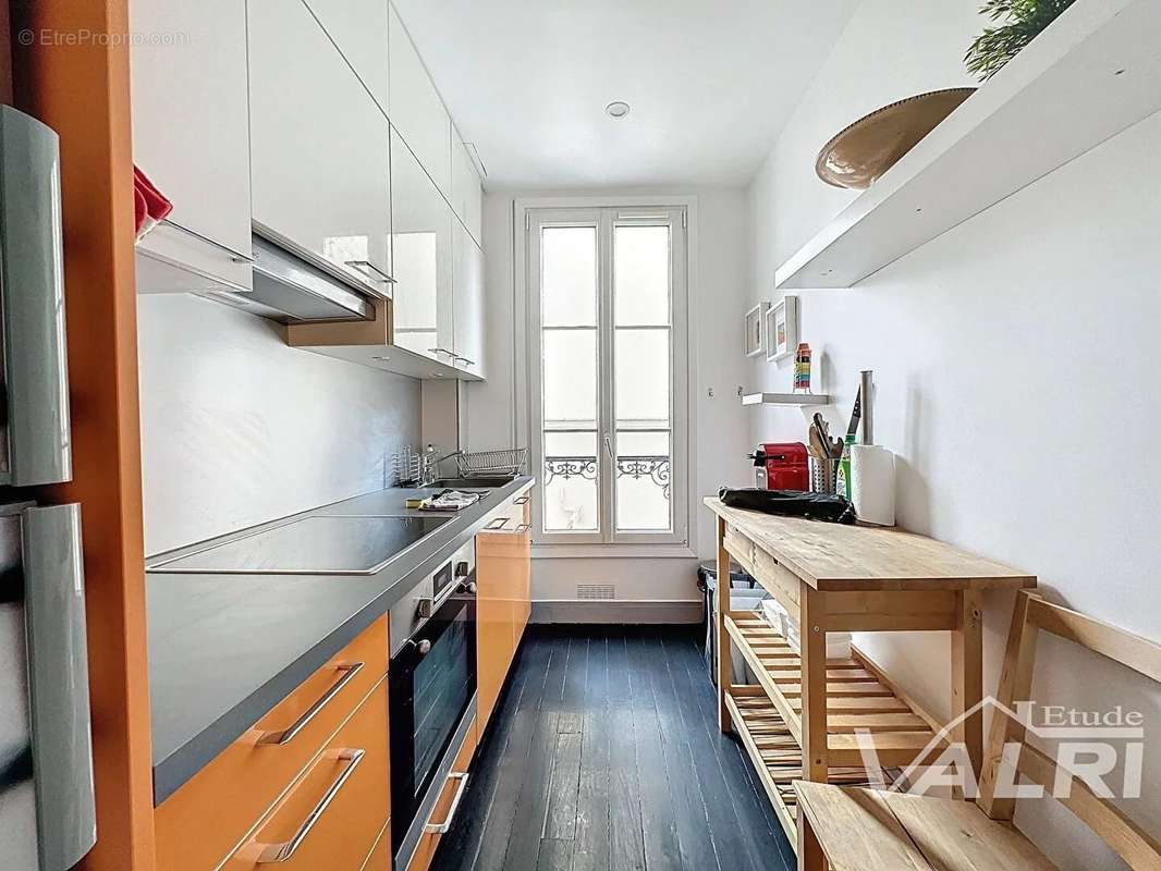 Appartement à PARIS-11E