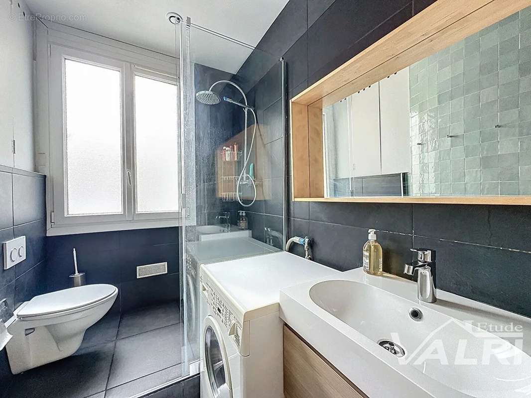 Appartement à PARIS-11E