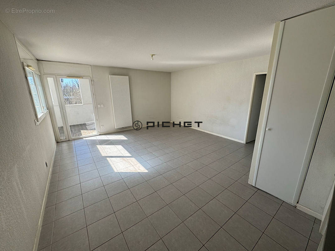 Appartement à BEGLES