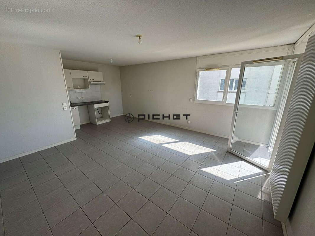 Appartement à BEGLES