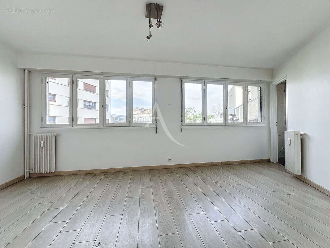 Appartement à CHELLES