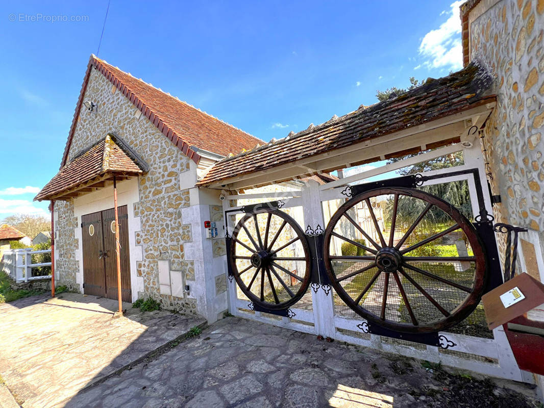 Maison à VARENNES-SUR-FOUZON