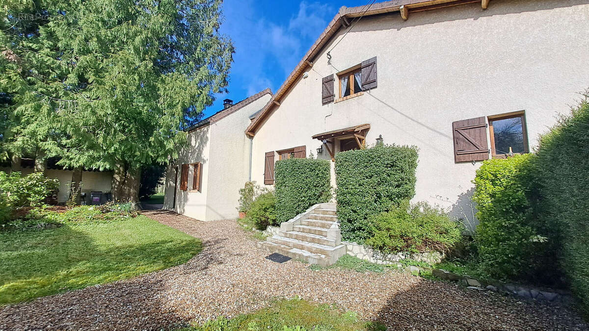 Maison à CHEVREUSE