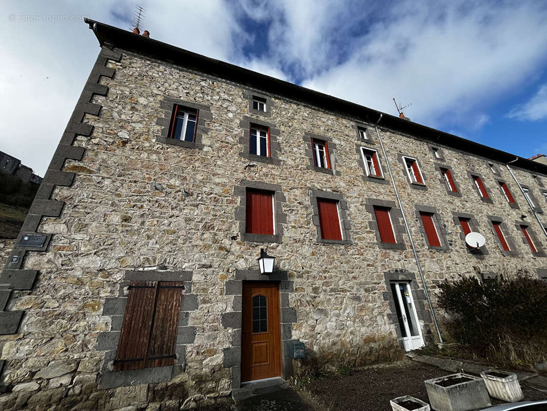 Appartement à SAINT-FLOUR