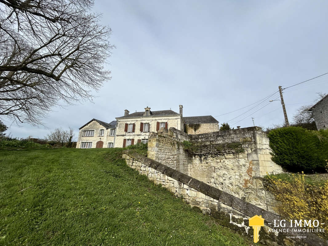 Maison à THOUARS