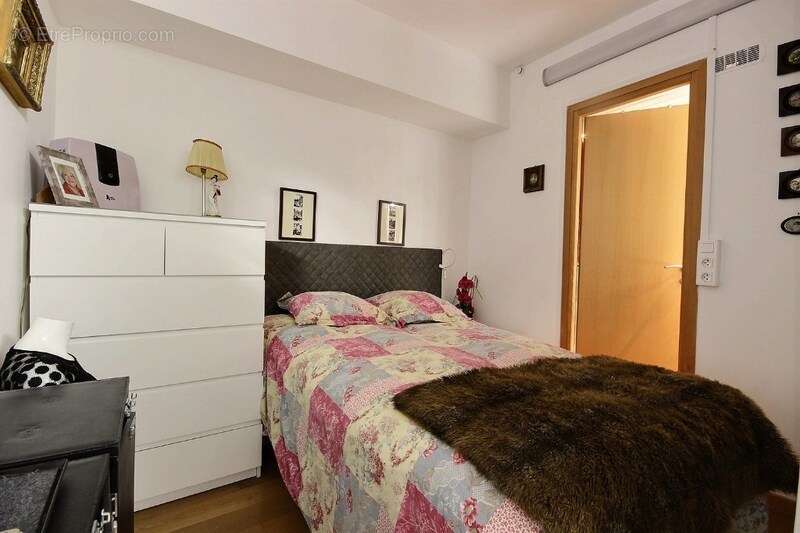 Appartement à PARIS-7E