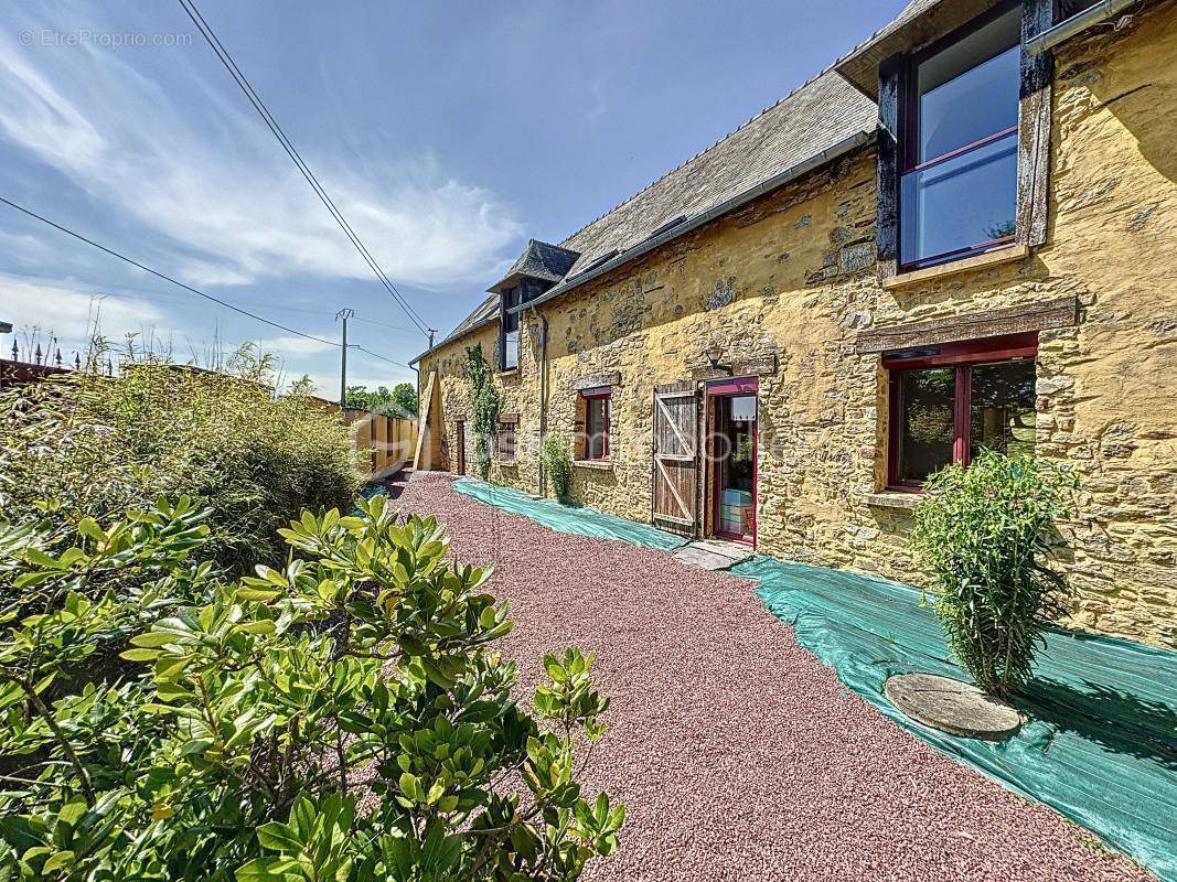 Maison à BAIN-DE-BRETAGNE