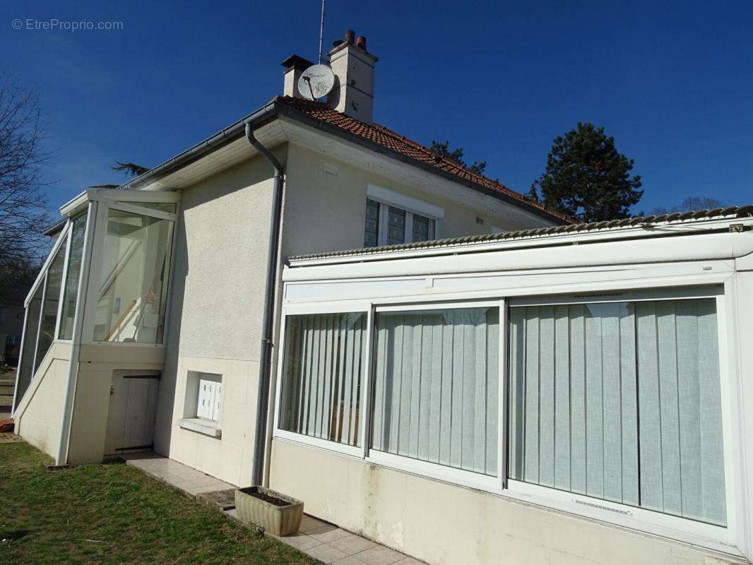 Maison à LA BUSSIERE