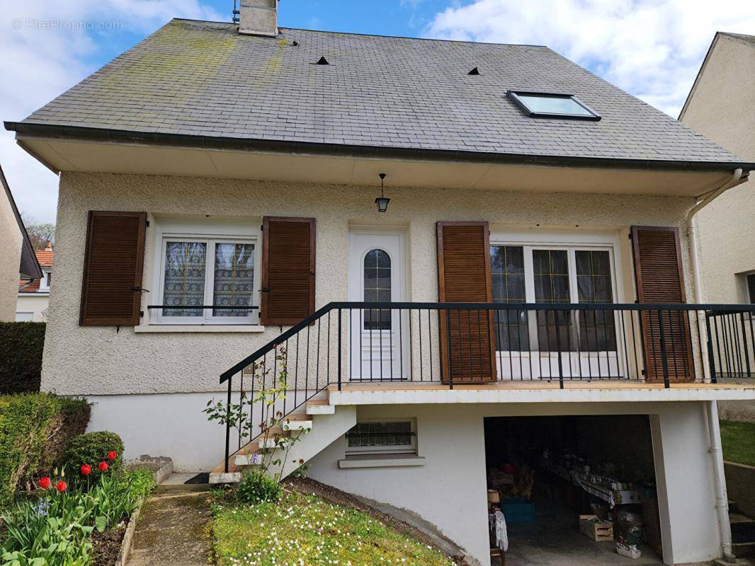 Maison à LOCHES