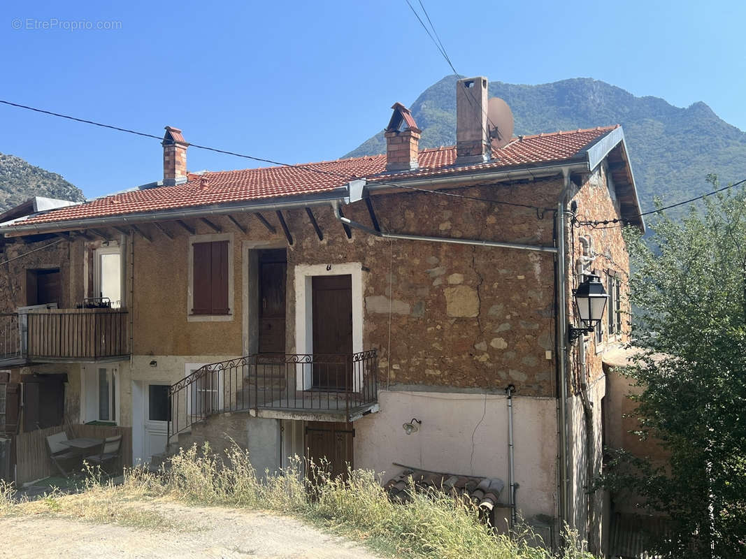 Appartement à LANTOSQUE