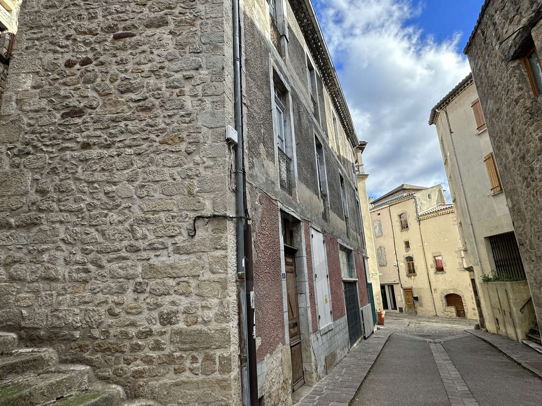 Appartement à LARGENTIERE