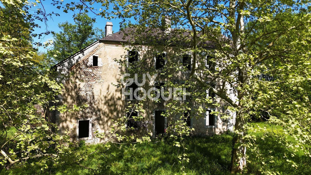 Maison à ARTHEZ-DE-BEARN