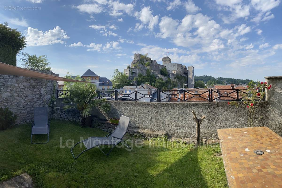 Maison à LOURDES