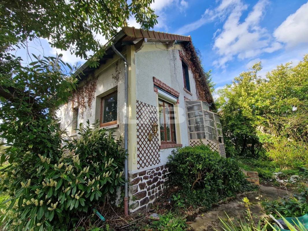 Maison à ENNERY