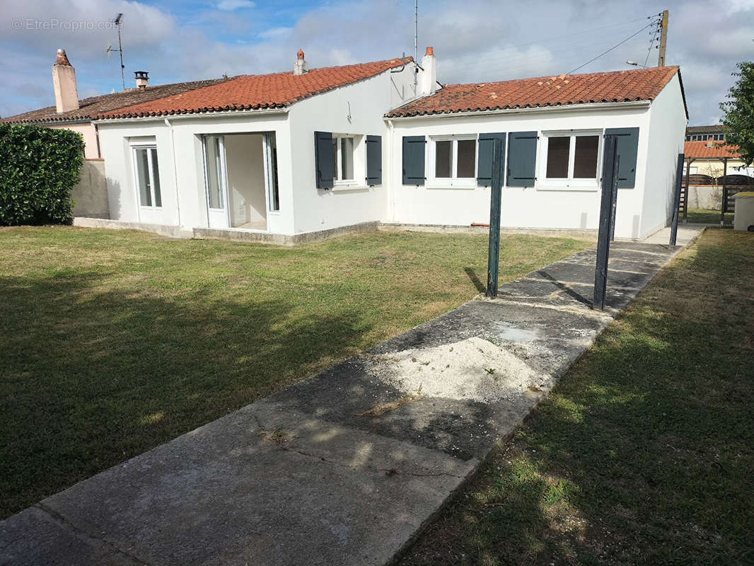 Maison à TONNAY-CHARENTE