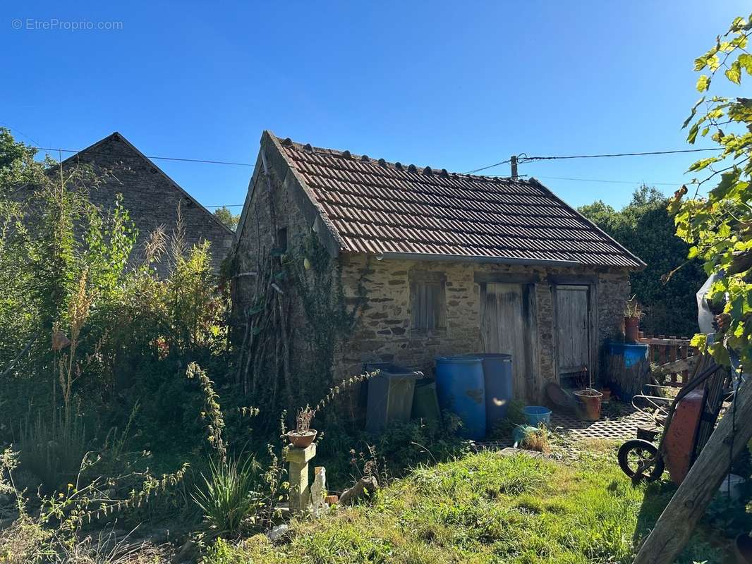 Maison à POULIGNY-NOTRE-DAME