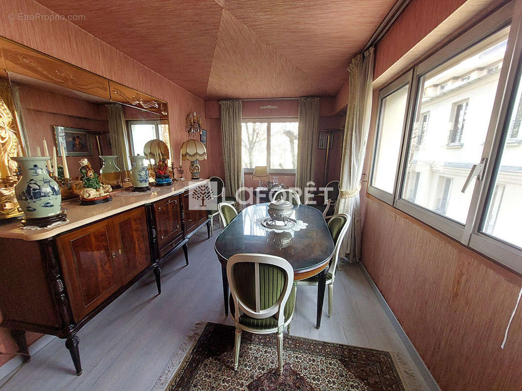 Appartement à PARIS-11E