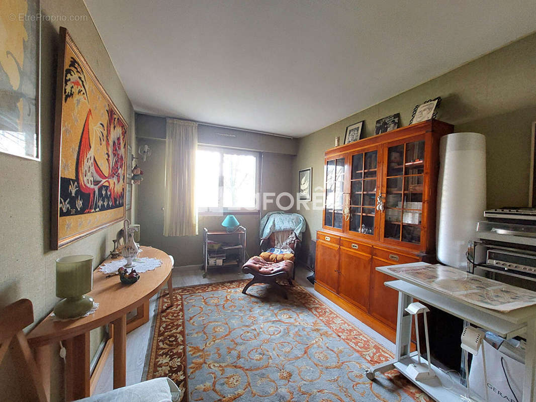 Appartement à PARIS-11E