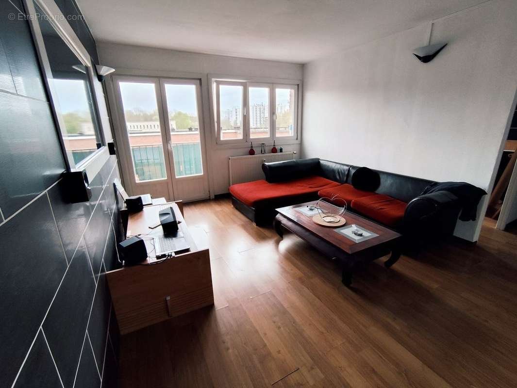 Photo 2 - Appartement à ELESMES