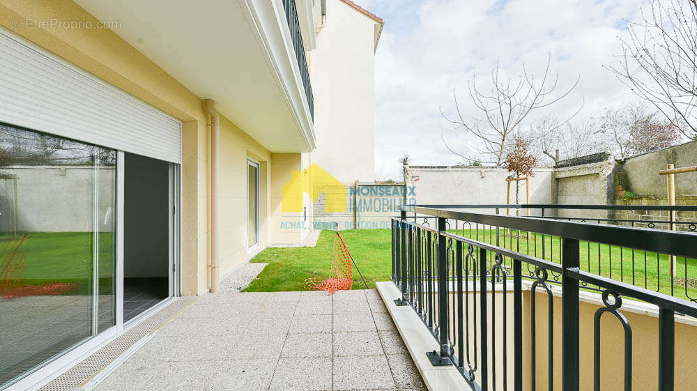 Appartement à SAINTE-GENEVIEVE-DES-BOIS