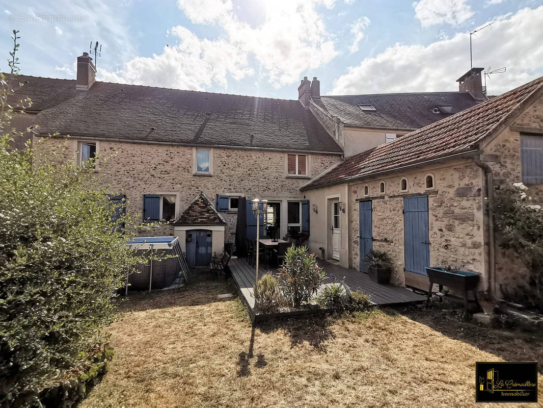 Maison à DOURDAN