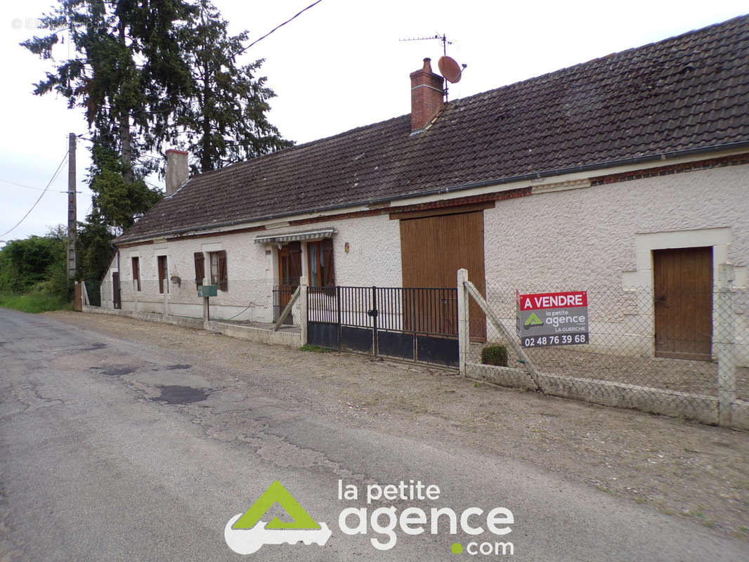 Maison à LA GUERCHE-SUR-L&#039;AUBOIS