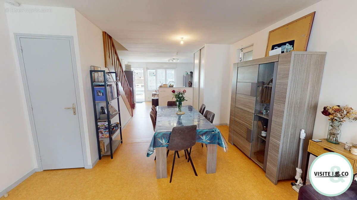 Appartement à CONDE-SUR-NOIREAU