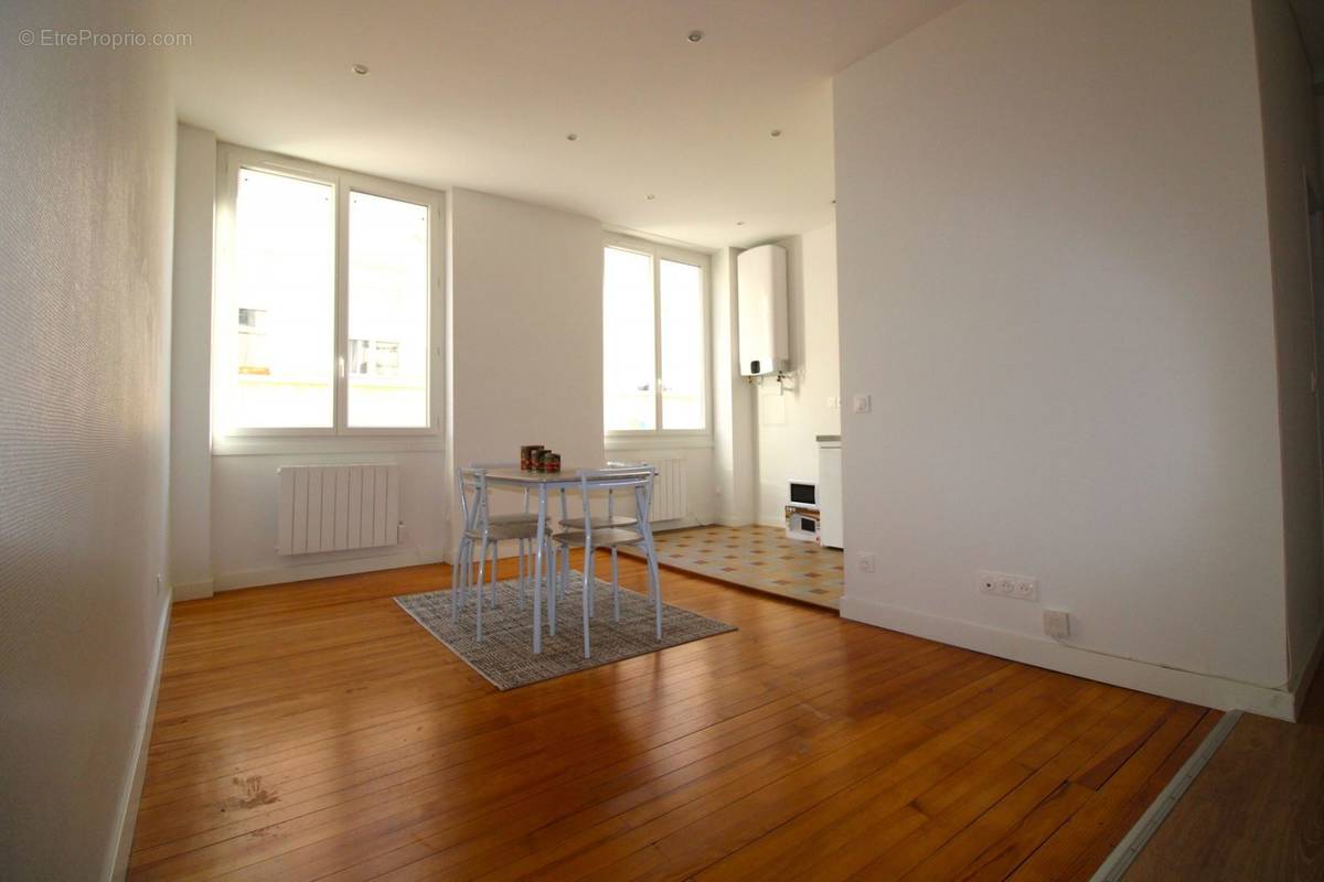 Séjour - Appartement à LYON-6E