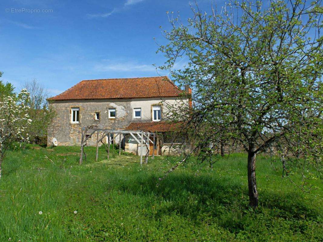 Maison à CAYLUS